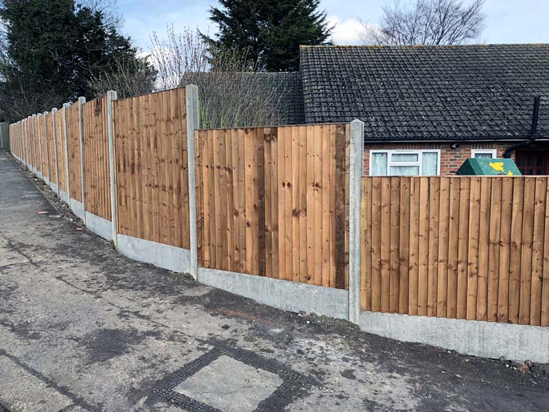 Fencing services in Surrey get attractive & practical solutions now
